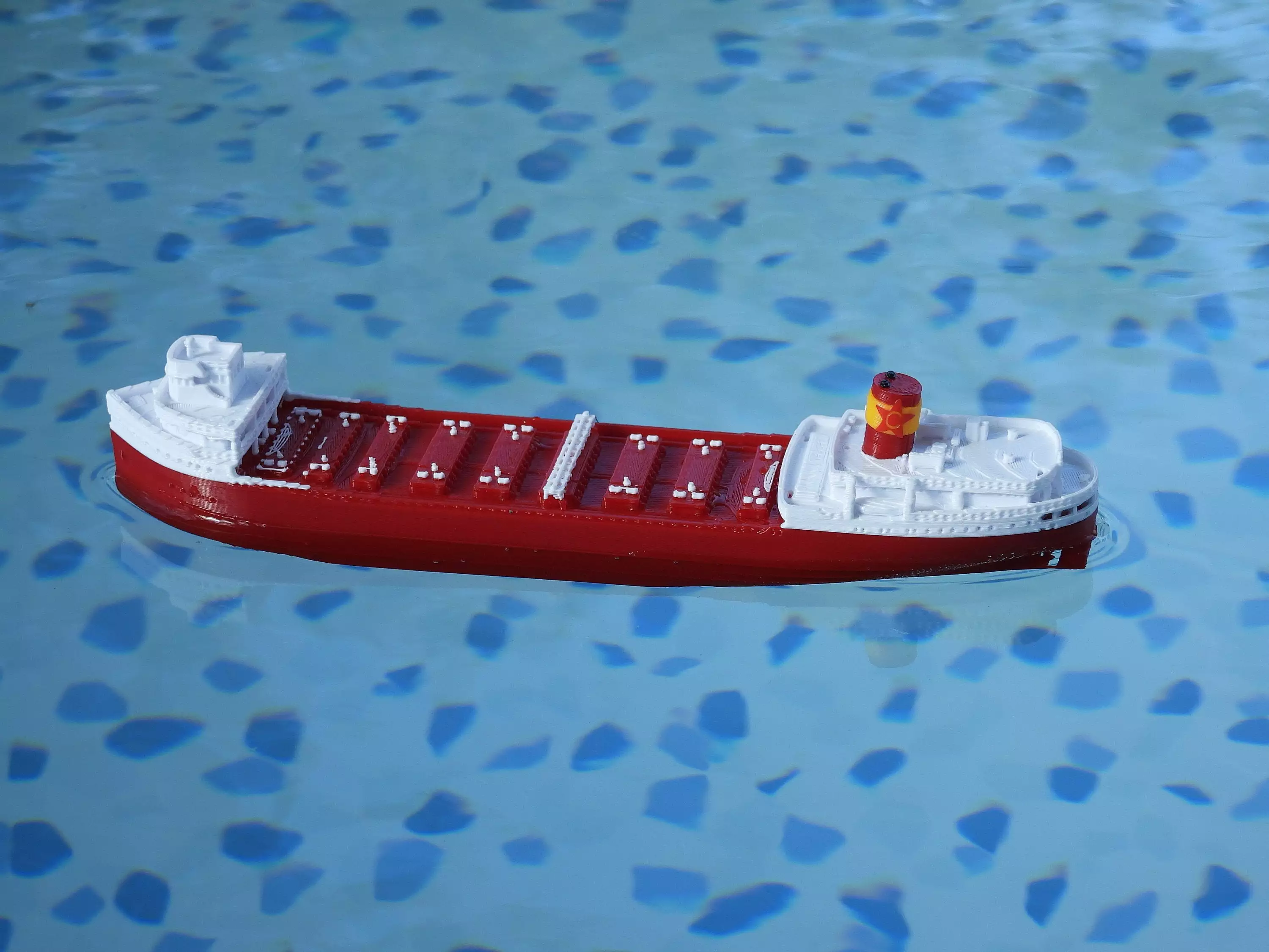SS Edmund Fitzgerald Floating Bathtub Model Ship Replica Bath or Pool Model