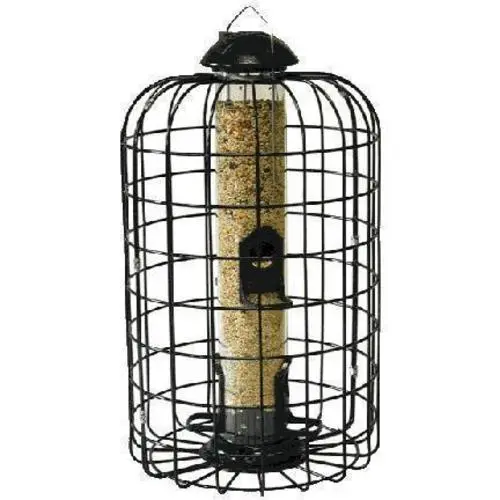 Stokes Select 38002 Squirrel Proof Bird Feeder Green Outdoor Garden