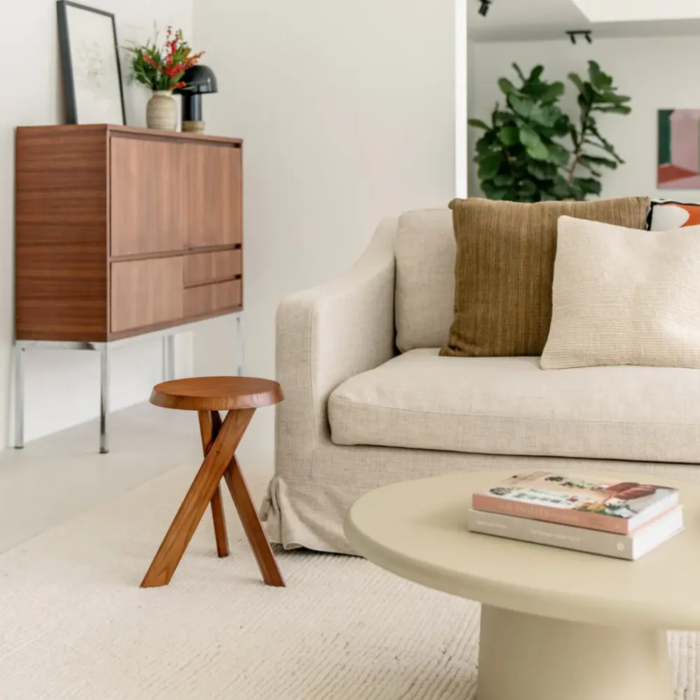 Side table walnut - Pannes - Vintage pinewood - D35.5 H45 cm