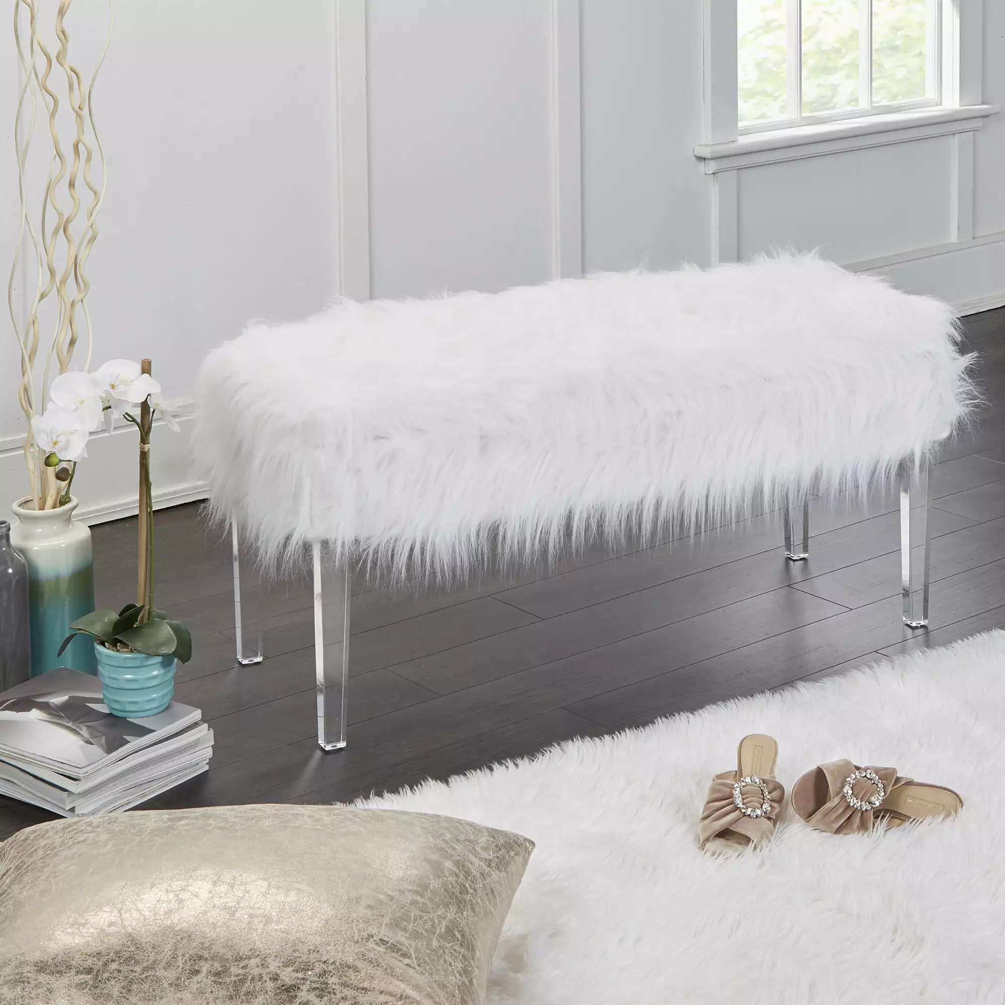 Vanessa Faux Fur and Glass Vanity Storage Bench White Finish Elegant Dressing Room Furniture Ottomans Silverwood